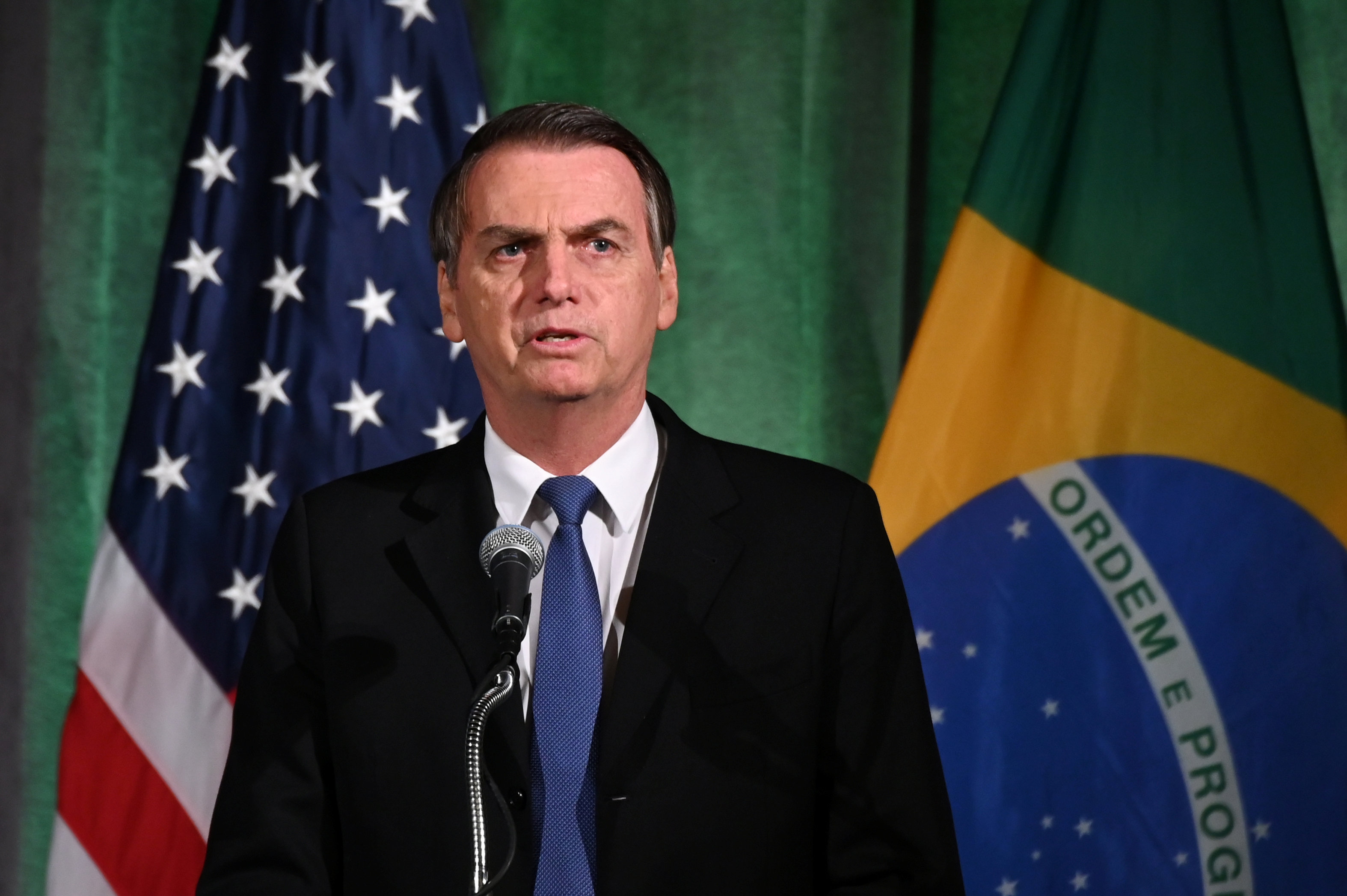 Bolsonaro decidido a llamar a Trump para abogar contra nuevos aranceles