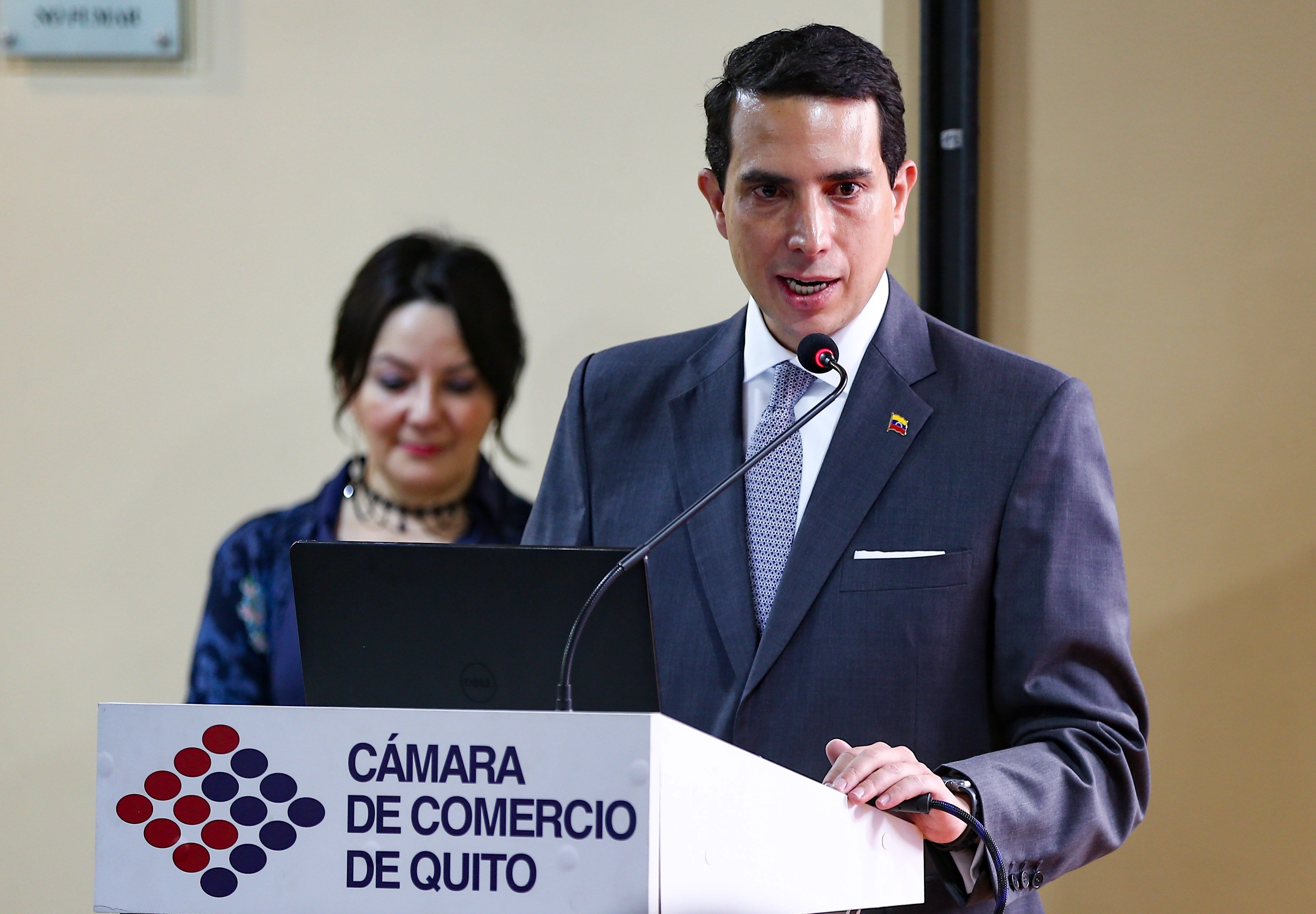 Embajada venezolana en Ecuador afirma que el caos no solventará la crisis migratoria (Comunicado)