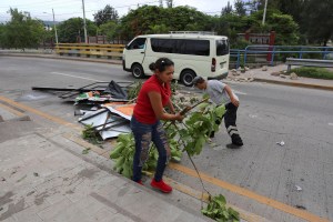 Honduras amanece con bloqueos de carreteras después de una noche violenta