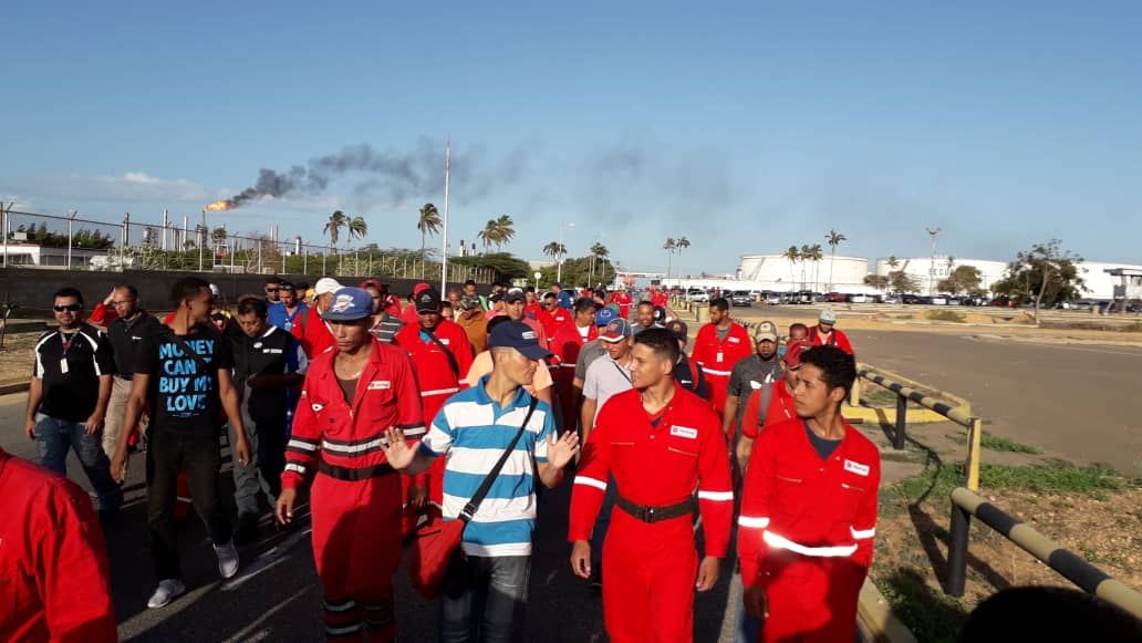 Trabajadores de la refinería de Paraguaná marcharon este #8Jul