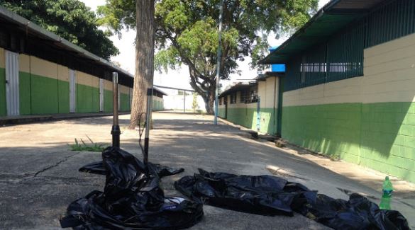 Denuncian el abandono y deterioro del gimnasio cubierto del liceo Jacinto Lara en Cabudare