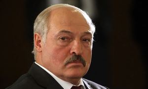 Clamor mundial contra Lukashenko por obligar a aterrizar a un avión para detener a un periodista