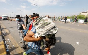 Al menos dos muertos en nuevas manifestaciones en Bagdad por la “caída del régimen”