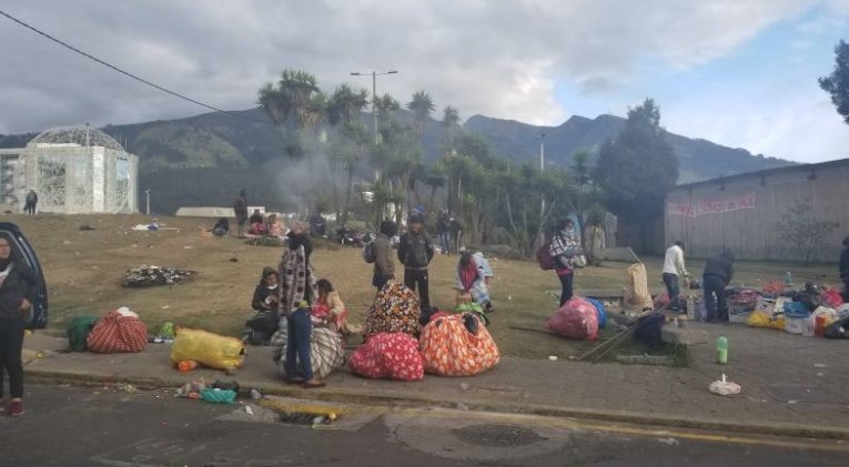 Calles cerradas en Quito, mientras indígenas marchan en una nueva jornada