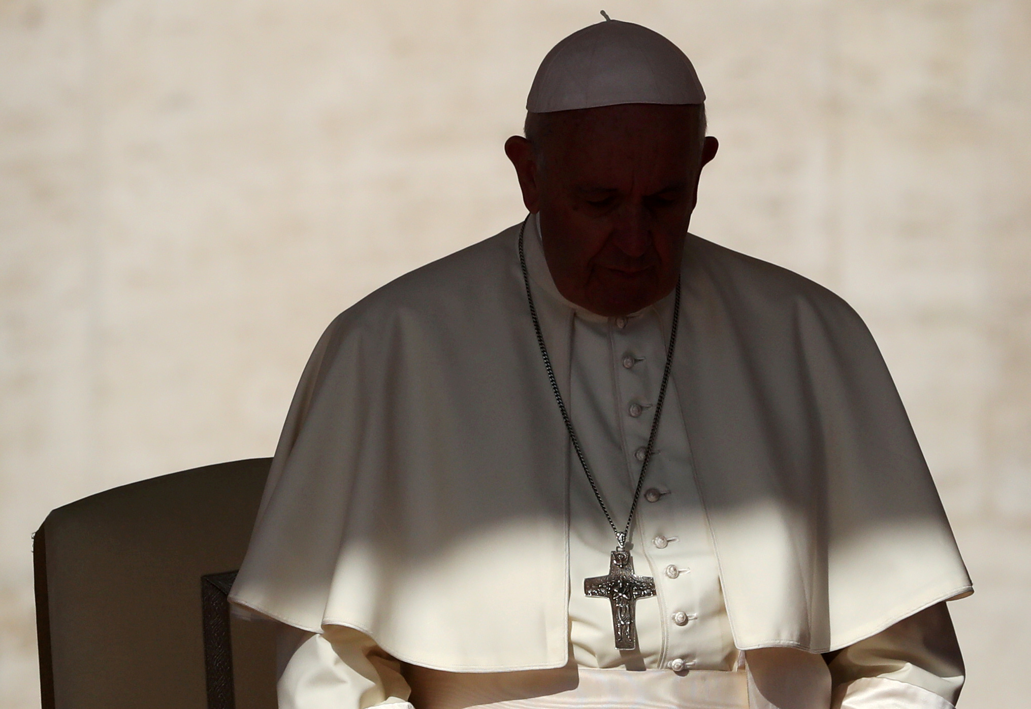 El Papa ordena eliminar el secreto pontificio para los casos de pederastia