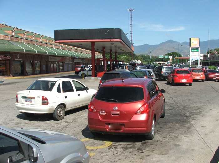 VIDEO: En Aragua más del 60% de las estaciones de servicio no tienen gasolina