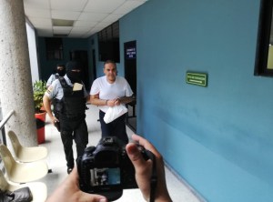 Justicia de El Salvador ratificó pena y cobro millonario contra el expresidente Saca