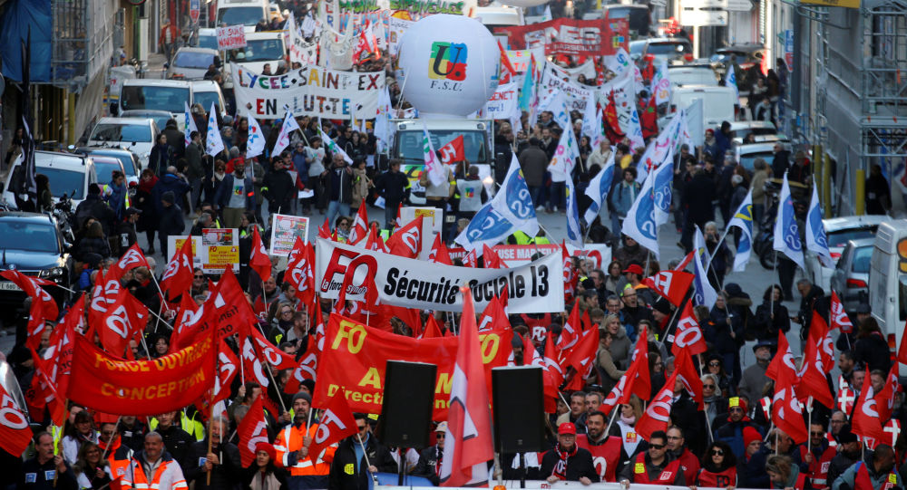 Se reanudan negociaciones en Francia sobre pensiones tras más de un mes de huelga
