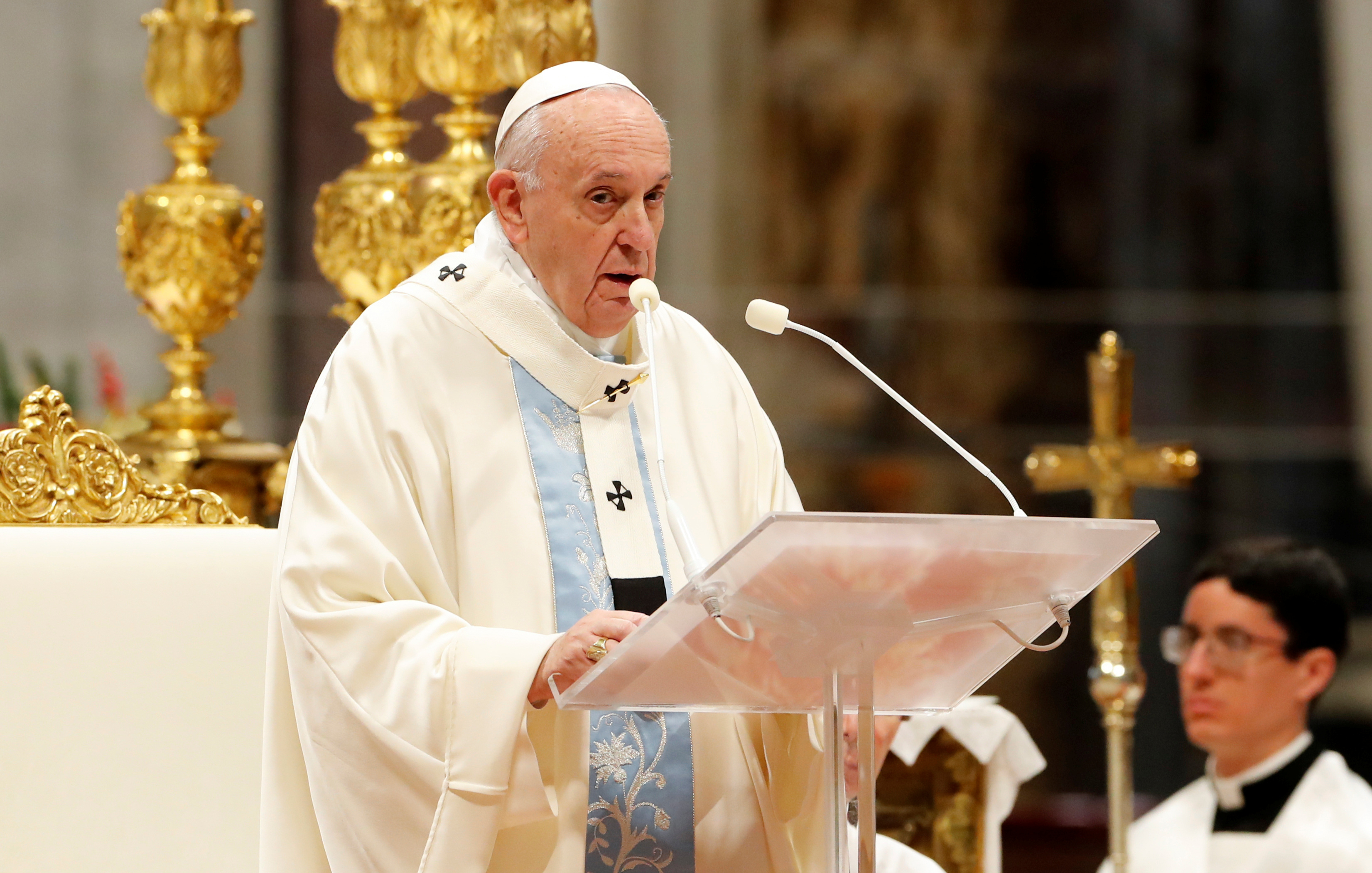 El papa Francisco insta a los médicos a rechazar la eutanasia: La vida es sagrada