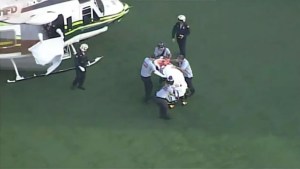 Bombero de Miami-Dade fue trasladado en avión al hospital después de caerse por el hueco del ascensor