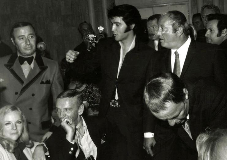 Los desoladores últimos años de Elvis Presley plagados de drogas y una muerte absurda