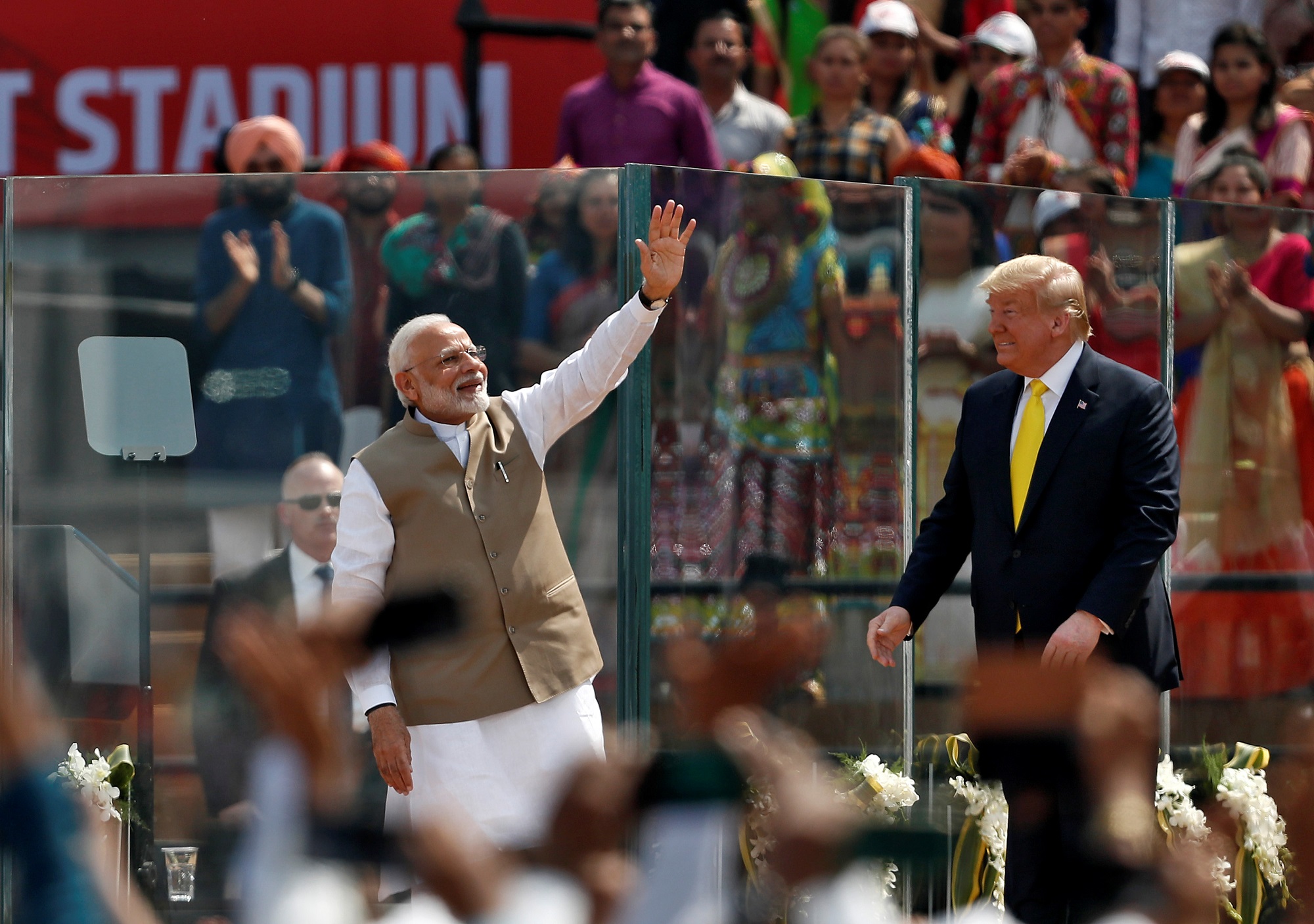 Trump llega a la India para una visita oficial de dos días
