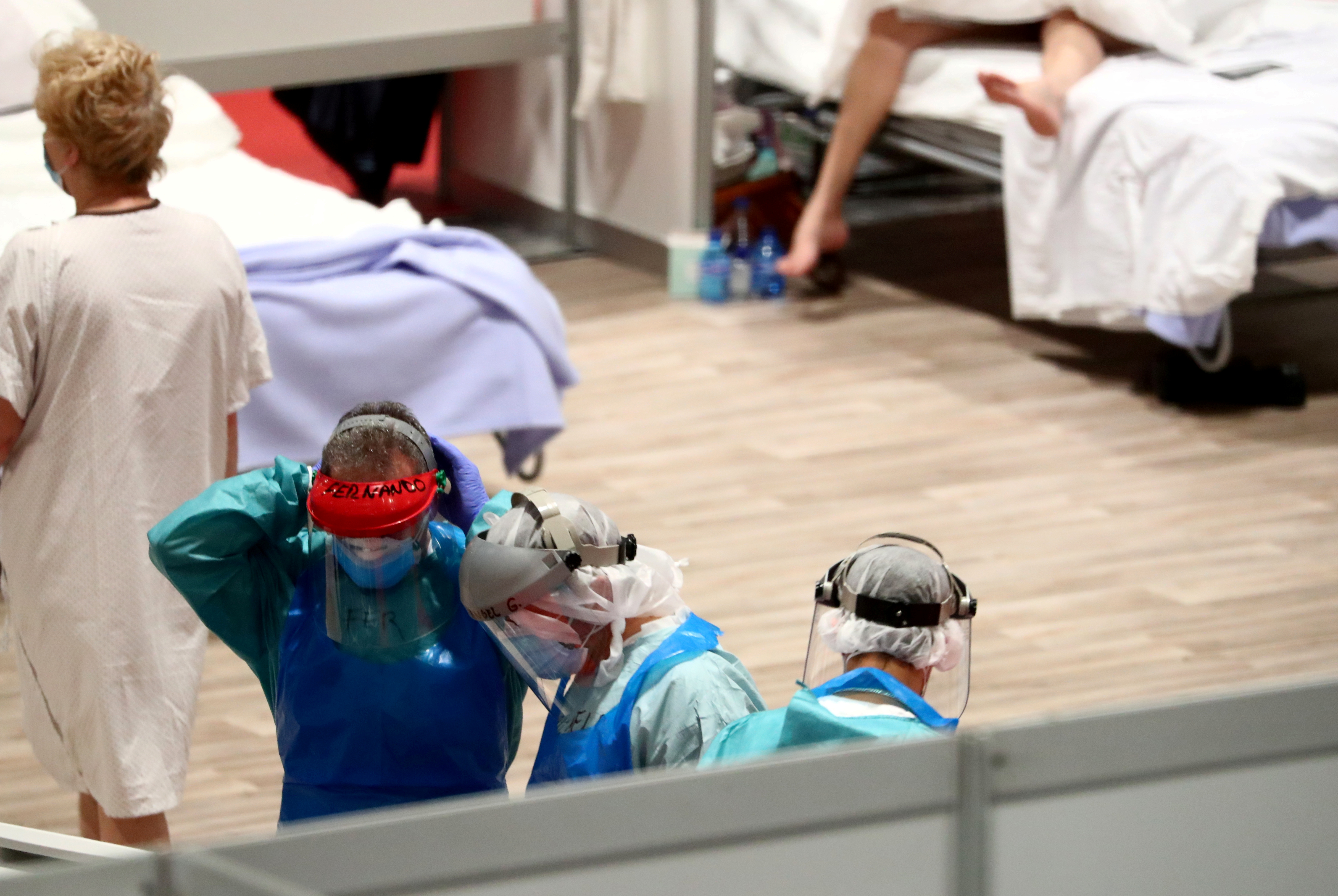 El drama de los trabajadores sanitarios de España: Cerca de 27 mil se contagiaron de coronavirus (Detalles)