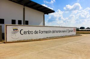 Más de 70 reclusos fueron trasladados a la cárcel de Tocuyito tras motín en la PNB de Carabobo