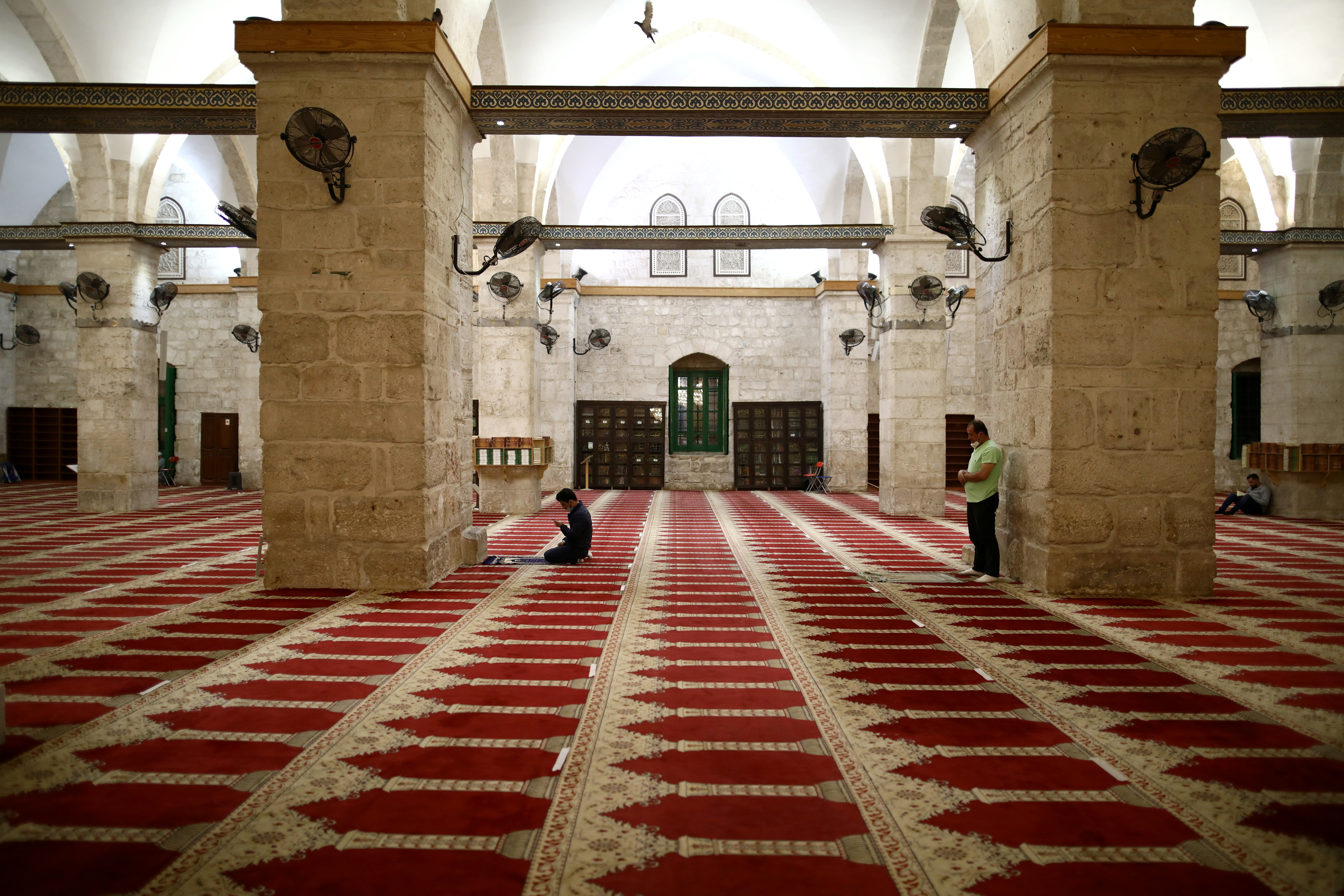 La Explanada de las Mezquitas de Jerusalén reabre tras 10 semanas sin fieles