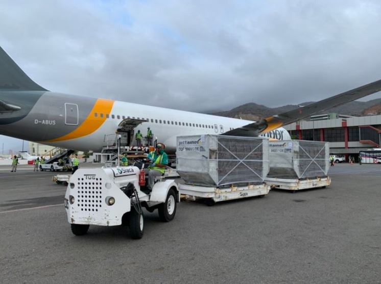 Llegó a Maiquetía avión con 12 toneladas de ayuda humanitaria de las Naciones Unidas (Fotos)