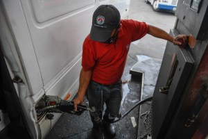 Argus: Pdvsa vuelve a intentar producir gasolina