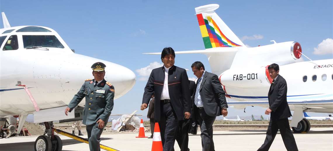 Revelan que Evo Morales viajó en el avión presidencial a Punta Cana, Francia y Alemania