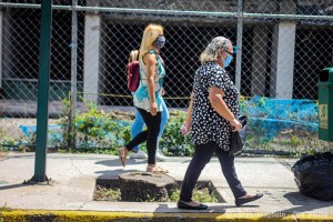 El coronavirus se cobró la vida de cuatro venezolanos más, según la cúpula chavista