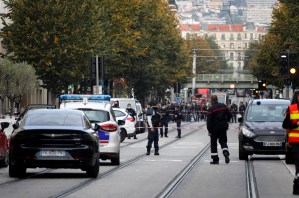 Fiscalía antiterrorista francesa abrió una investigación tras ataque con cuchillo en Niza