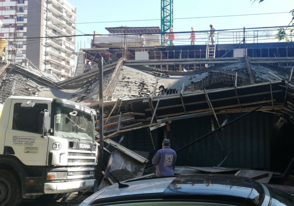 Al menos un herido tras derrumbarse edificio en construcción en Buenos Aires (FOTOS)