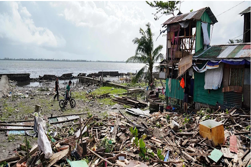 Tifón Goni deja casi veinte muertos y 25.000 viviendas destruidas en Filipinas