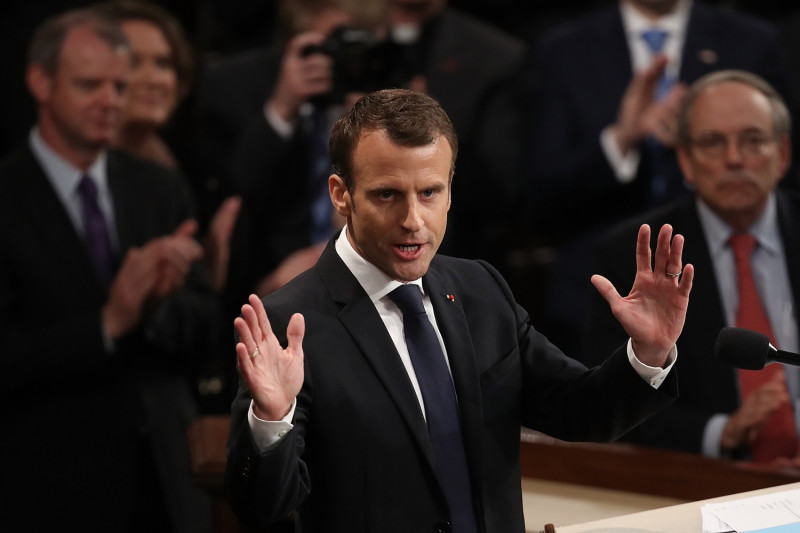 Macron insta a cooperar con China y Rusia para ganar la “guerra mundial” contra la pandemia