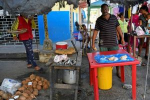 Venezuelans risk lives to buy flour, rice from Trinidad and Tobago