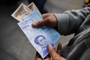 Cronología de una reconversión monetaria: Los cambios que ha sufrido el Bolívar con la llegada del chavismo