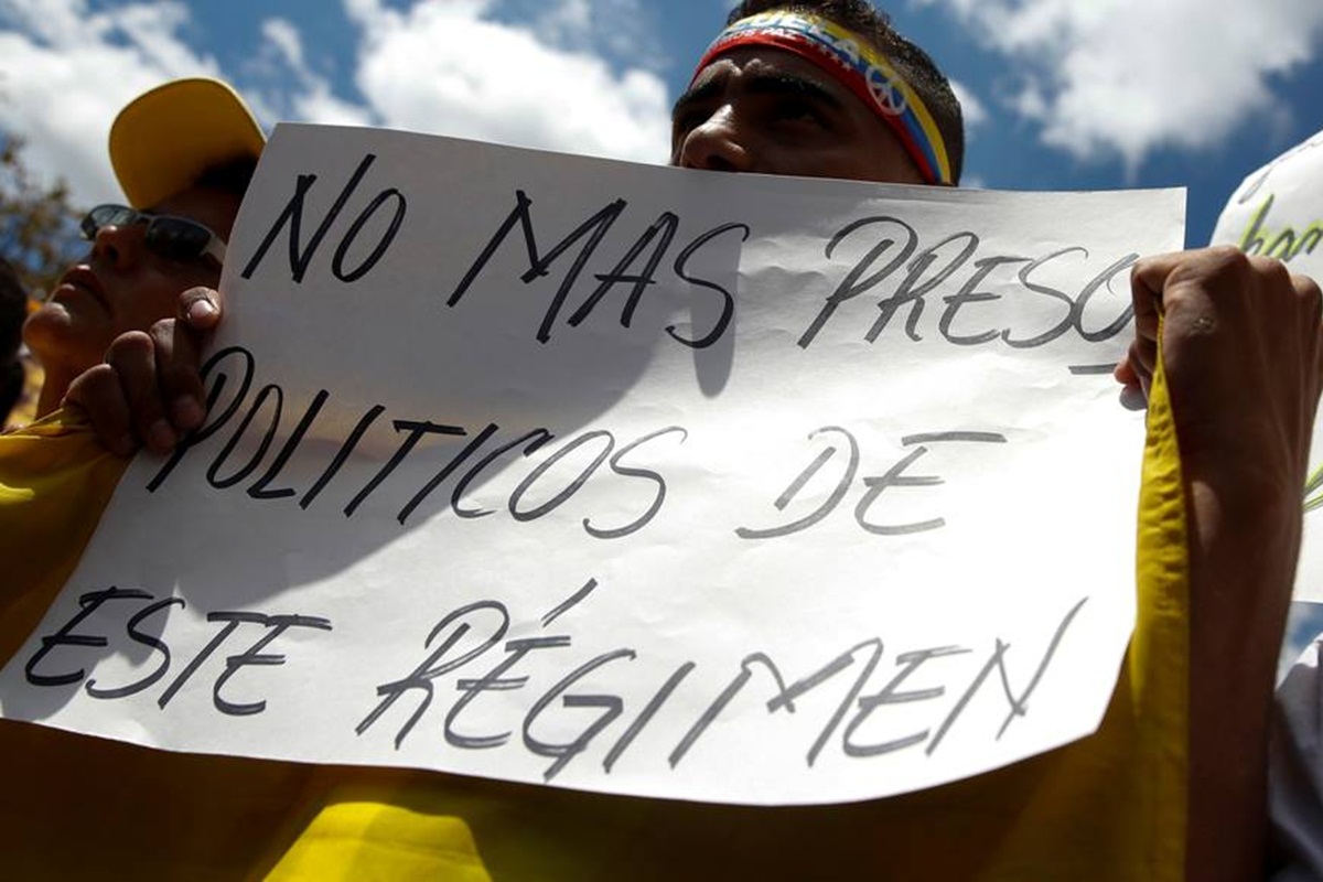 Hay “negligencia y desidia” en muertes de nueve presos políticos en Venezuela (Video)