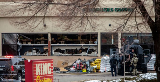 Tiroteo en supermercado de EEUU dejó varios muertos, incluyendo un policía