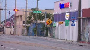 Policía investiga la muerte de un hombre atropellado en Miami