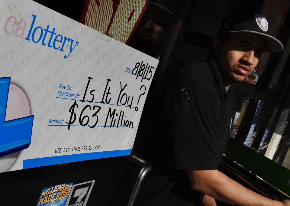Se ganó una millonada tras lotería en California pero solo tiene hasta la medianoche para cobrar