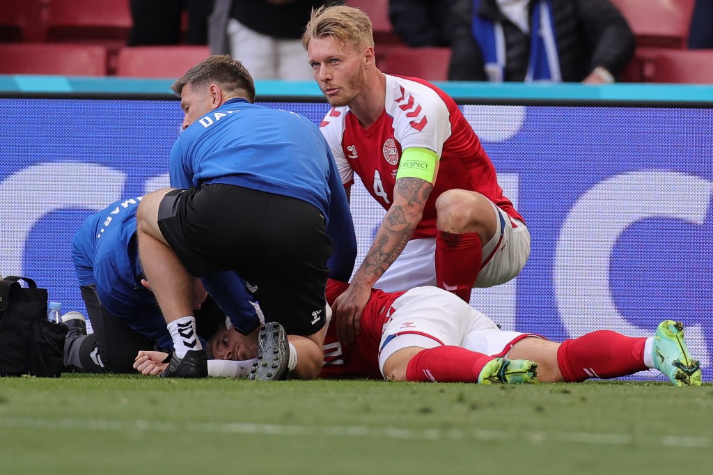 Médico que salvó al futbolista Eriksen en la Eurocopa sufrió una herida tras acto vandálico durante un juego