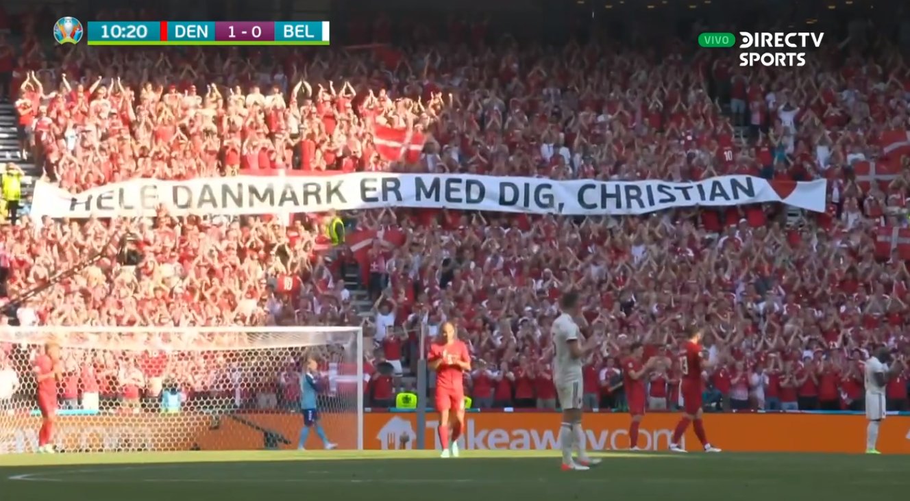 Jugadores interrumpen el Dinamarca-Bélgica para rendir un EMOTIVO homenaje a Christian Eriksen (VIDEO)