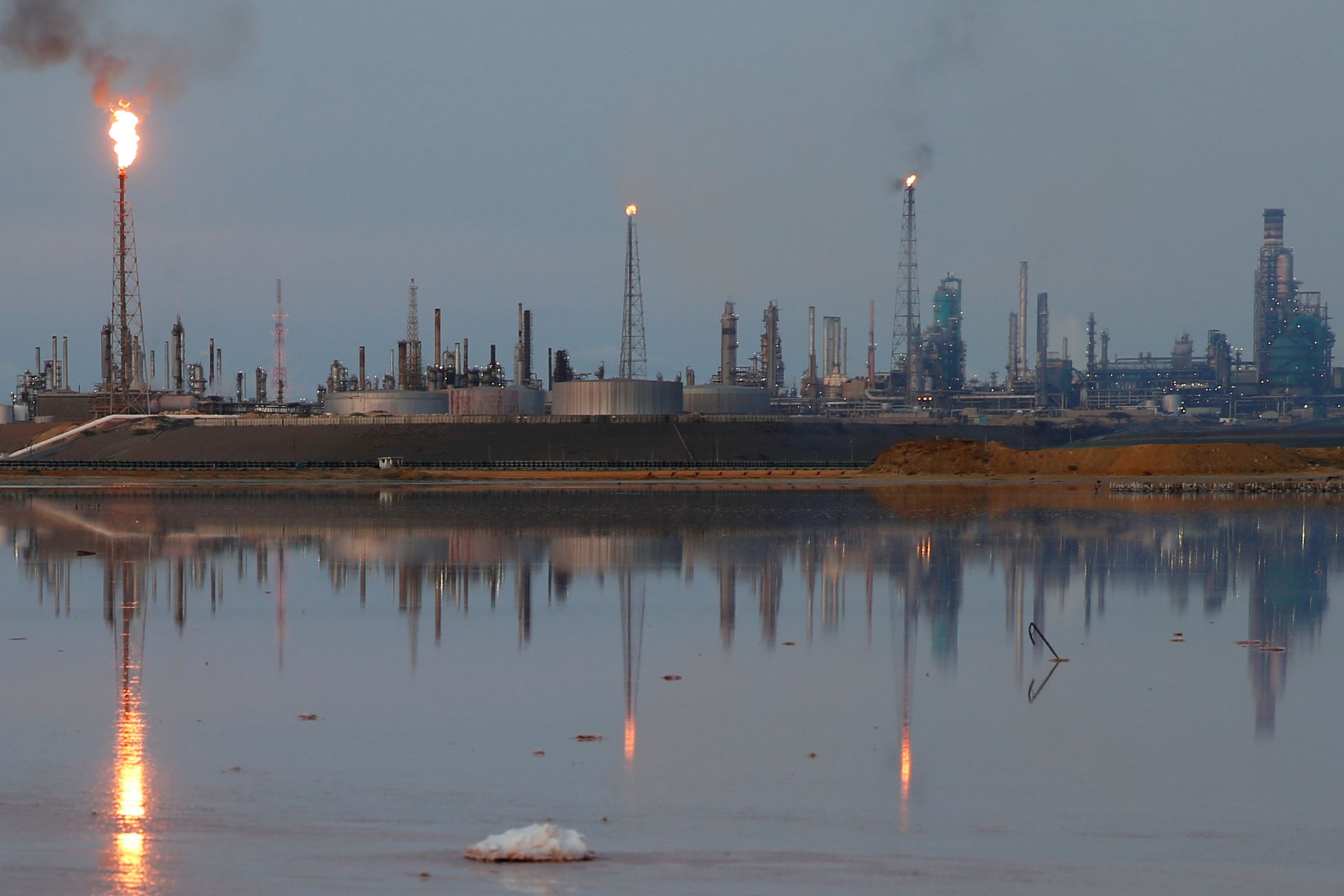 Operaciones de producción en la refinería Amuay quedan paralizadas tras nuevo apagón