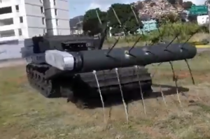 El vehículo usado por las Fanb para retirar minas antipersonales en Apure (Video)