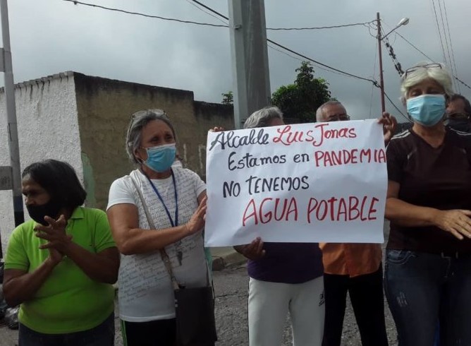 Protestaron en Barquisimeto ante graves fallas en los servicios públicos