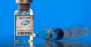 Pfizer dispara sus beneficios un 61 % gracias a su vacuna contra el Covid-19