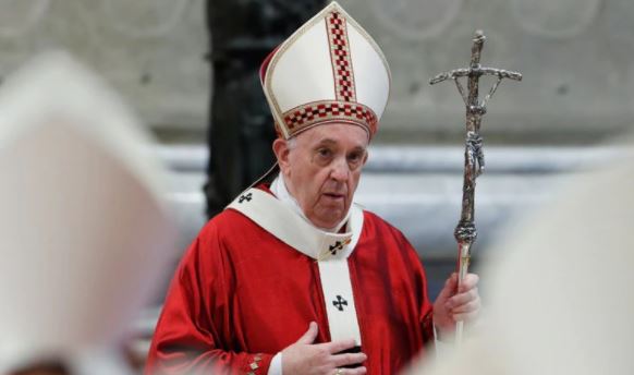 Interceptan en Milán una carta dirigida al papa Francisco que contenía tres balas