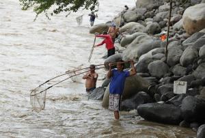 El río Grande de Colombia es rescatado de un pasado de violencia por la cultura (FOTOS)