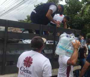Cáritas llega con donativos a Tovar para ayudar a los afectados por las lluvias (FOTOS)