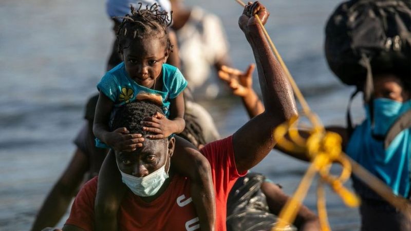 Las cinco claves que te ayudarán a entender por qué están llegando miles de haitianos a EEUU