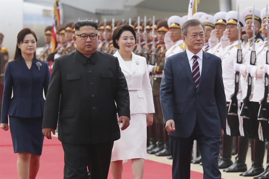 La esposa de Kim Jong Un reapareció en público por primera vez en cuatro meses