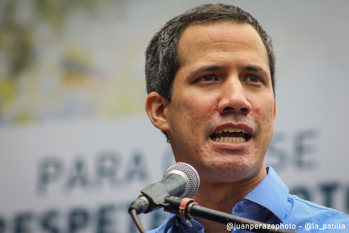 Guaidó presenta decreto para la restructuración de Monómeros: Exige la auditoría de la gerencia y directiva
