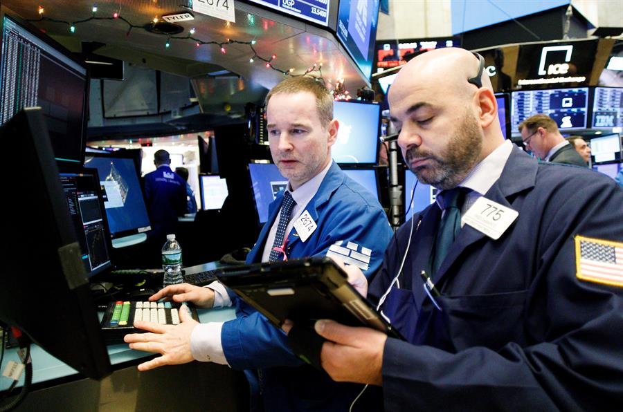 Wall Street abre mixto y el Dow Jones baja un 0,57 %