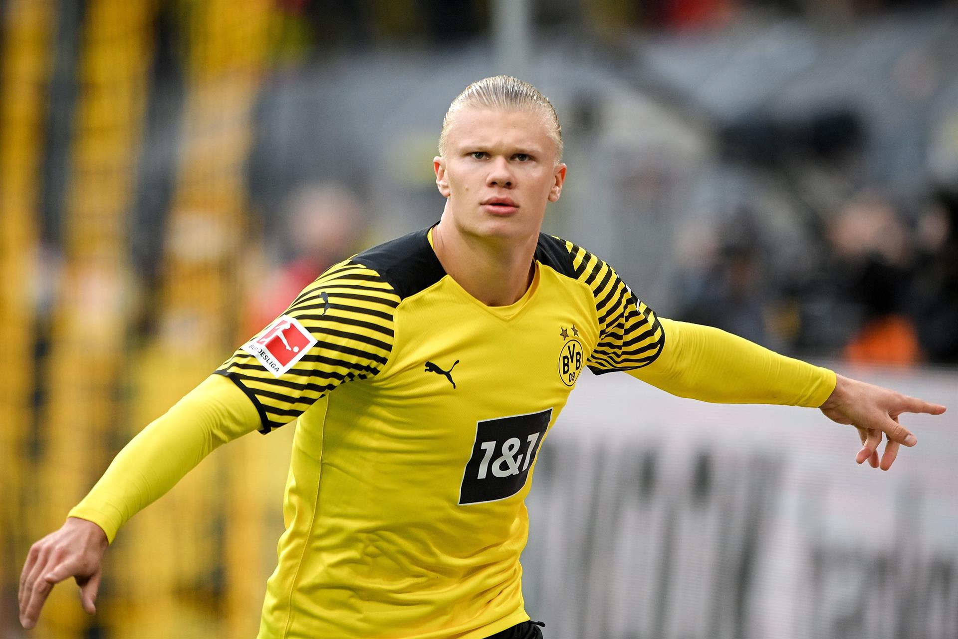 Erling Haaland marca en su regreso en victoria del Dortmund ante el Wolfsburgo