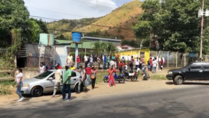 Denuncian presencia de puntos rojos en centros electorales de Guárico (VIDEO)