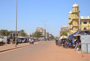 Presidente de Burkina Faso pidió deponer las armas a los militares sublevados
