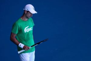 Las pérdidas económicas y deportivas que podría sufrir Novak Djokovic tras su salida de Australia